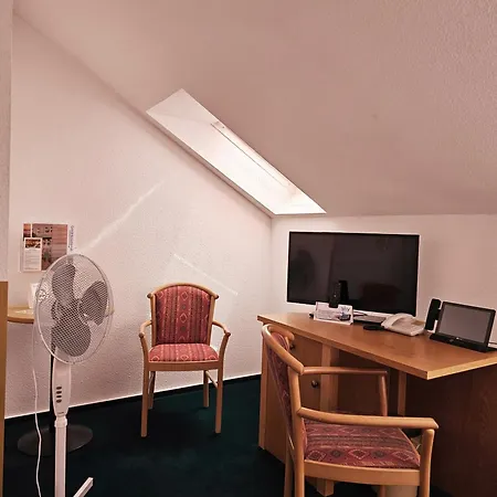 Hotel Am Markt & Brauhaus Stadtkrug 3*
