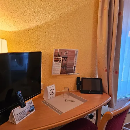 Otel Am Markt & Brauhaus Stadtkrug 3*