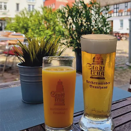 호텔 Am Markt & Brauhaus Stadtkrug 3*