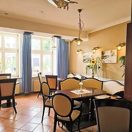 Am Markt & Brauhaus Stadtkrug 3* Ueckermünde